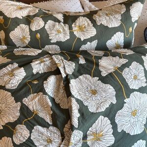 Schoolhouse Blooming Field Standard Pillow Cover (set of 2)